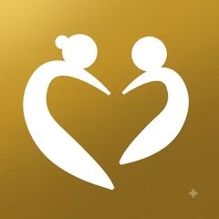 Golden Services: dos figuras formando un corazón